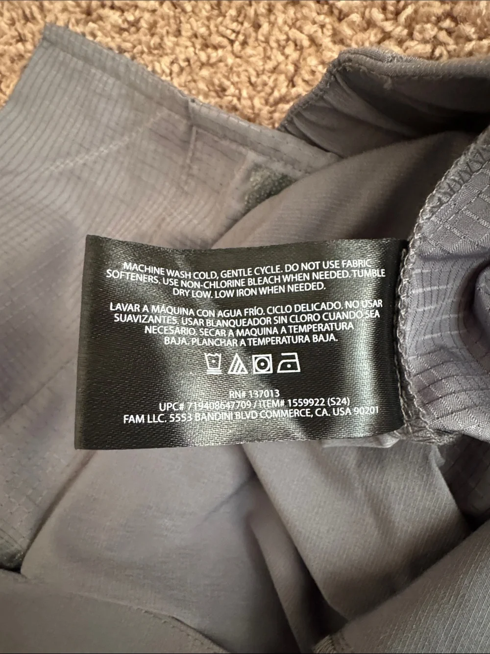 Like New! Banana Republic Men's Gray Performance Flat-Front Shorts
